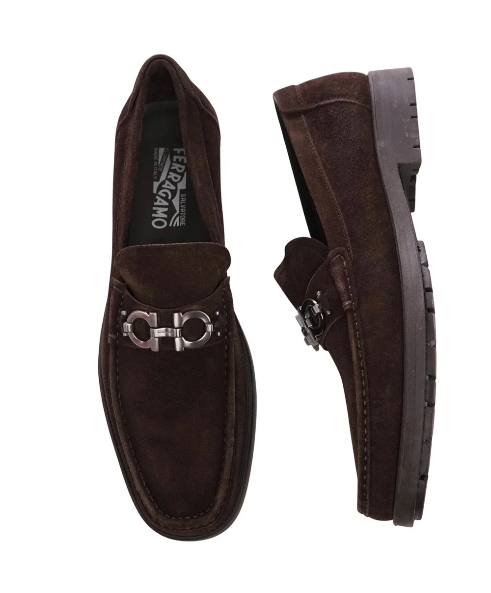 $850 FERRAGAMO -